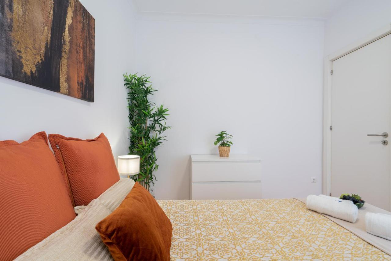 Calm Sunny House With Terrace Apartament